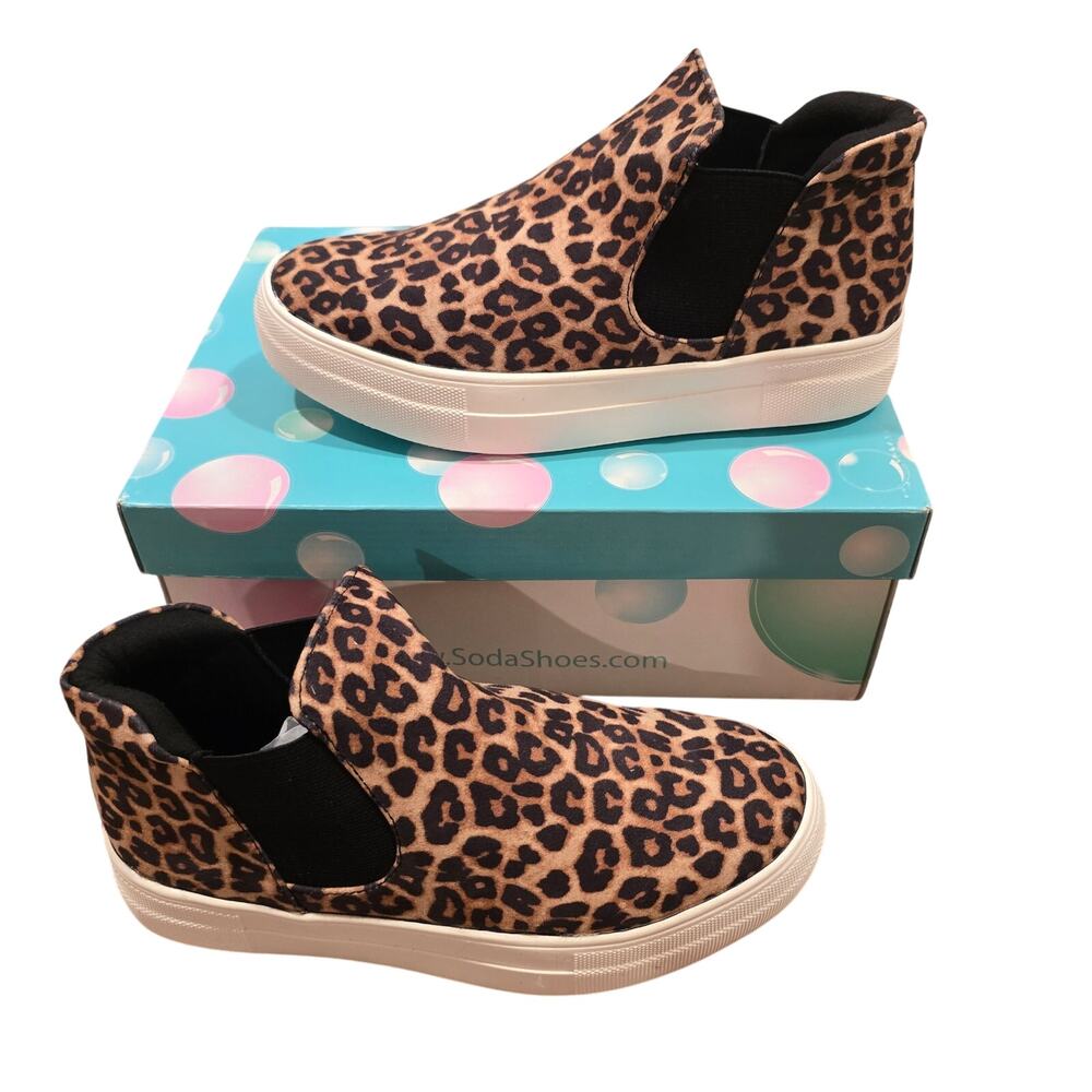 Women's Soda Woods Cheetah Slip On Sneakers Shoes | Size 6.5